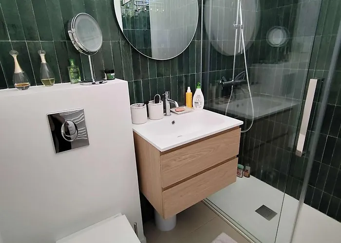 Magnifique Lumineuse Rénovée Avec Piscine Chauffée, Terrasses Et Jardin - Fr-1-736-3 Villa *